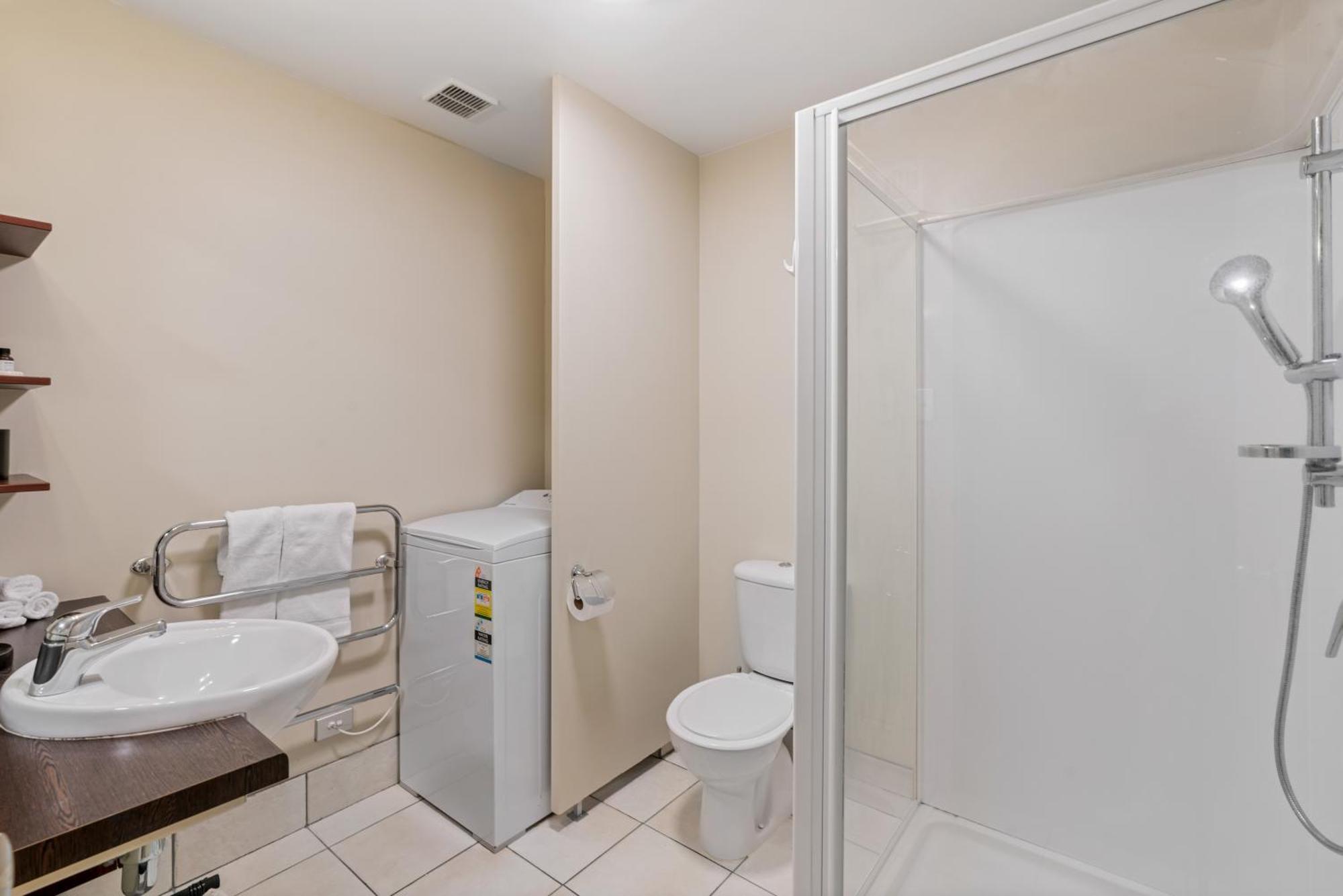 2-Bedroom Apartment With Lake & Mountain View - Beechwood Queenstown Kültér fotó
