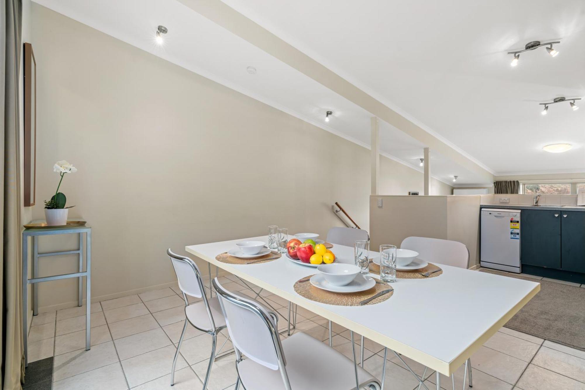 2-Bedroom Apartment With Lake & Mountain View - Beechwood Queenstown Kültér fotó